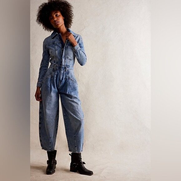 Free People Pants - NWT Women's XS Free People CRVY Roulette Barrel Jumpsuit